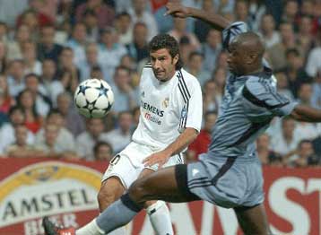 Αποχωρεί από την εθνική Πορτογαλίας ο Λουίς Φίγκο μετά το Euro 2004