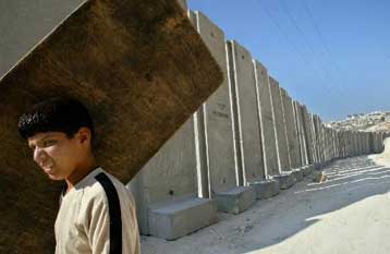 Επιμένει το Ισραήλ στην κατασκευή του τείχους, παρά το ψήφισμα του ΟΗΕ