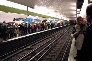 «Παρών» ο Ραφαρέν στη μεγαλύτερη αναπαράσταση τρομοκρατικής επίθεσης στη Γαλλία