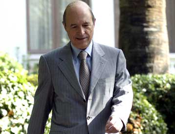 Δέσμη μέτρων για μουσουλμάνους και παλιννοστούντες εξετάζει η κυβέρνηση