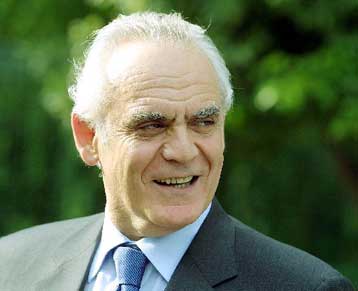 Εξιτήριο από το Αρεταίειο νοσοκομείο πήρε την Πέμπτη ο Ακης Τσοχατζόπουλος