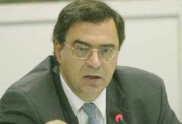 Τα έσοδα από αποκρατικοποιήσεις δεν πάνε μόνο στο χρέος, λέει ο Νίκος Χριστοδουλάκης