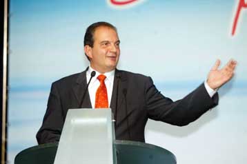 Καιροσκοπισμός τα μέτρα της κυβέρνησης για τις ειδικές ομάδες, κατά τον Κ.Καραμανλή