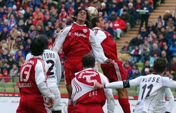 Με γκολ του Αμανατίδη η Στουτγάρδη πήρε νίκη κορυφής