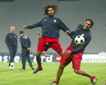 Ετοιμοπόλεμος ο Καρεμπέ για το ντέρμπι με την ΑΕΚ