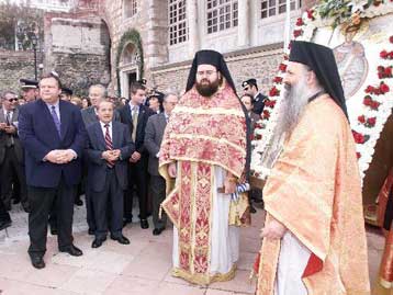 Η Θεσσαλονίκη τιμά την τριπλή επέτειό της – Μνημονεύθηκε ο Πατριάρχης στη δοξολογία