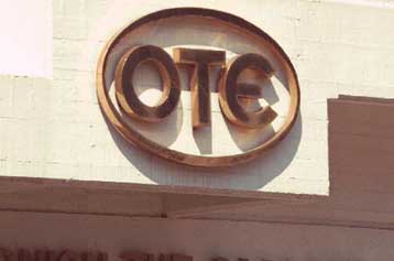 Ξεκαθαρίζει το τοπίο για την αγορά του 9% της Cosmote από τον ΟΤΕ