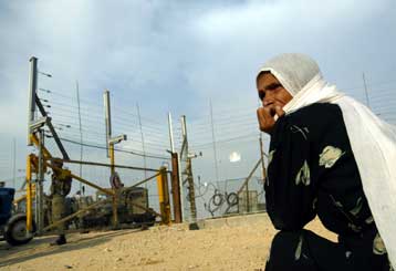 Ένας Παλαιστίνιος νεκρός από πυρά Ισραηλινών στο τείχος ασφαλείας στη Δυτική Όχθη