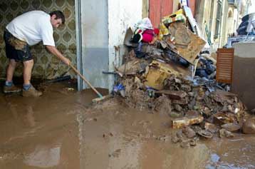 Τέσσερις νεκροί και χιλιάδες άστεγοι από σφοδρές βροχοπτώσεις στη Βραζιλία