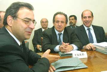 Κρίσιμη συνάντηση την Τετάρτη για το νέο αναπτυξιακό