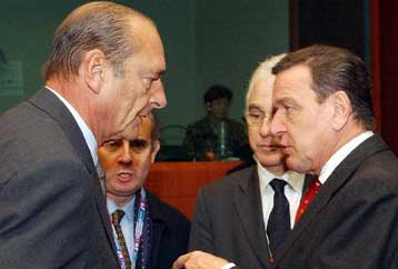 Παρέμβαση Σρέντερ κατά της αντιπαράθεσης για τα ελλείμματα