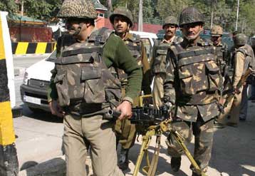 Καλωσορίζει το Πακιστάν τις προτάσεις της Ινδίας και καλεί σε επανάληψη του διαλόγου