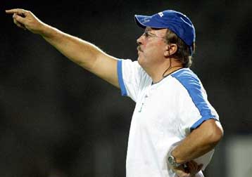 Ανάσα για Γκέραρντ στον πάγκο του Ηρακλή τουλάχιστον μέχρι το ντέρμπι με τον Αρη