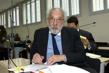 Δεν θα είναι υποψήφιος στις επόμενες εκλογές ο Αλέξανδρος Λυκουρέζος