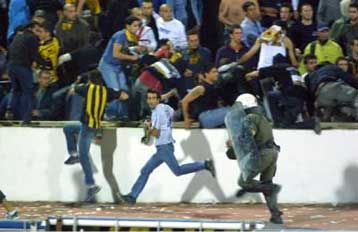 Κλήθηκαν σε απολογία οι ΠΑΕ ΑΕΚ και Ολυμπιακός