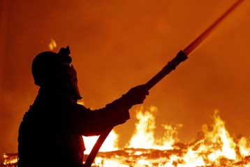 Εκτός ελέγχου οι πυρκαγιές στην Καλιφόρνια – Στους 20 ανήλθε ο αριθμός των νεκρών