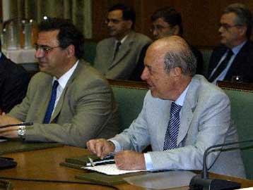 Η Κομισιόν υπερεκτιμά τις δαπάνες «απαντά» η κυβέρνηση στις προβλέψεις για το έλλειμμα