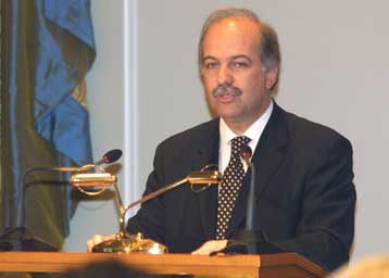 Απάντηση στην έκθεση των ΗΠΑ για την τρομοκρατία προανήγγειλε ο Γ.Φλωρίδης