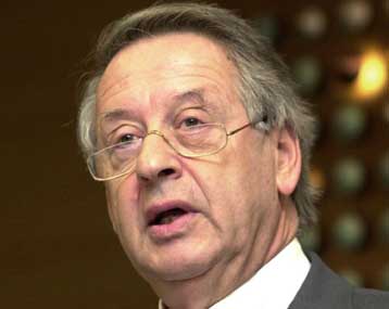 Οργισμένες αντιδράσεις για σχόλια Γερμανού βουλευτή κατά των Εβραίων