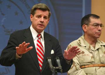 Να επιταχυνθεί η μεταβίβαση της εξουσίας στους Ιρακινούς επιθυμεί ο Π.Μπρέμερ