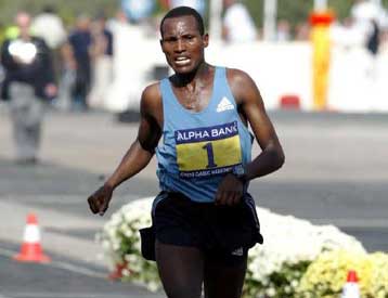 Ο Τανζανός Ζερεμπάγιο Μπάγιο πρώτος στον 21ο Κλασσικό Μαραθώνιο Αθηνών