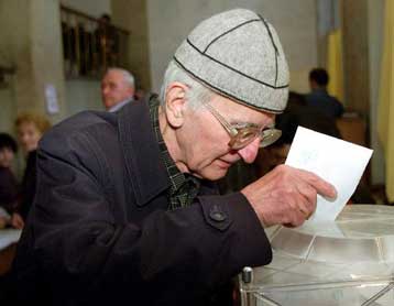 Προβάδισμα στο συνασπισμό του Σεβαρντνάντζε δίνουν τα πρώτα αποτελέσματα στη Γεωργία