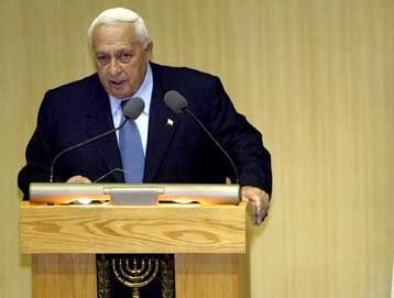 Σε διαθεσιμότητα η δικηγόρος που φέρεται να διέρρευσε στον Τύπο το σκάνδαλο Σαρόν