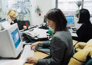 Στη Βουλή κατατίθεται το νομοσχέδιο για τις αυξήσεις στους μισθούς του Δημοσίου