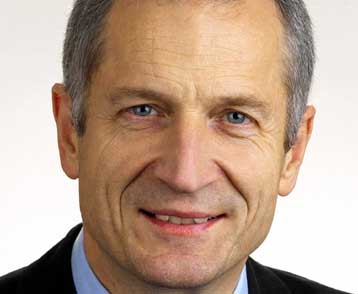 Γερμανός στρατηγός καθαιρείται επειδή υποστήριξε αντισημιτικές δηλώσεις βουλευτή