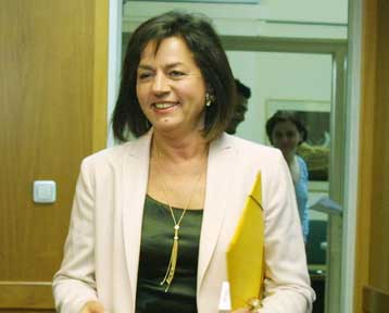 Λιγότερα τέλη για το Κτηματολόγιο προβλέπει η υπουργός ΠΕΧΩΔΕ