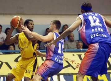 Εντός έδρας ήττες για Αρη και Μαρούσι, νίκη για το Περιστέρι