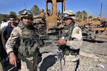 Η Ουάσινγκτον καλεί χιλιάδες στρατιώτες και εφέδρους να υπηρετήσουν στο Ιράκ