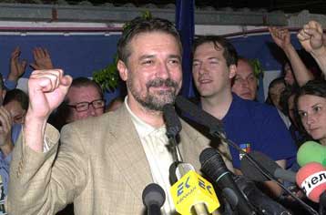 Την αντικατάσταση τεσσάρων υπουργών ανακοίνωσε ο πρωθυπουργός της ΠΓΔΜ