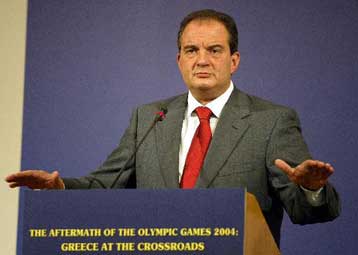 Νέα επίθεση Καραμανλή στην κυβέρνηση για την εφαρμοζόμενη οικονομική πολιτική