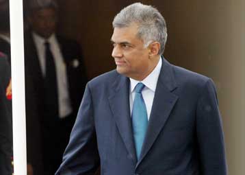 Την άμεση επαναλειτουργία της Βουλής ζήτησε ο πρωθυπουργός της Σρι Λάνκα