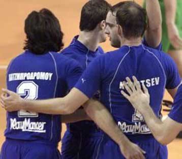Πρεμιέρα με ήττα για τη Νίκαια που πάλεψε στο τελικό 3-2 σετ