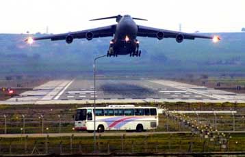 Συναγερμός στην Ουάσινγκτον από πληροφορίες για τρομοκρατικά χτυπήματα με αεροσκάφη