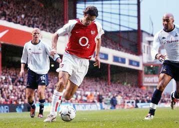 Έκανε την ανατροπή και κράτησε την κορυφή η Αρσεναλ