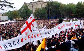 Συλλαλητήριο 15.000 Γεωργιανών, εν μέσω προειδοποιήσεων για επέμβαση από την αστυνομία