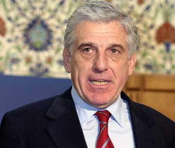 Δωδεκάμηνη θητεία σε Ναυτικό και Αεροπορία από το 2004 προαναγγέλλει ο Γ.Παπαντωνίου