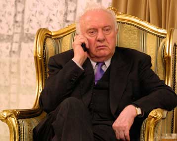 Ακαρπες οι διαβουλεύσεις μεταξύ Σεβαρντνάντζε και εκπροσώπων της αντιπολίτευσης