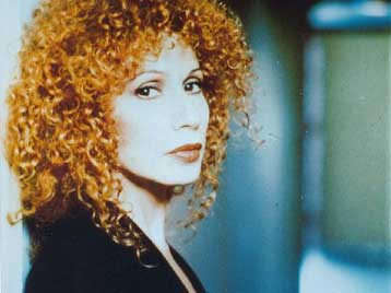 Συναυλίες σε Αθήνα και Θεσσαλονίκη της υψιφώνου Χούλια Μιγκένες