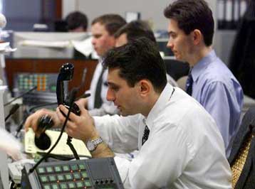 Φόβους για μαζικές εκροές κεφαλαίων εκφράζουν οι ρωσικές αρχές