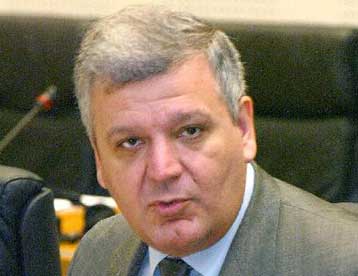 Διαψεύδει η κυβέρνηση το δημοσίευμα του Spiegel περί «αλβανικής εξέγερσης» στη Β.Ελλάδα