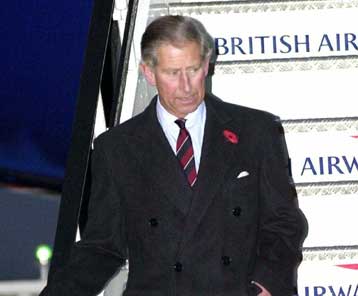 Δεν κυκλοφόρησε στο Λονδίνο φύλλο της Le Monde με άρθρο για το βασιλικό σκάνδαλο