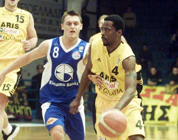 Τριπλή ευρωπαϊκή επιτυχία στη FEL για Αρη, Μαρούσι και Περιστέρι