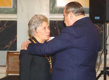 Τακτικό μέλος της Ακαδημίας Αθηνών αναγορεύθηκε η Κική Δημουλά