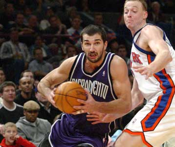 Εμφάνιση από άλλον… πλανήτη για τους Μάβερικς και νίκη επί των Χόρνετς με 125-97