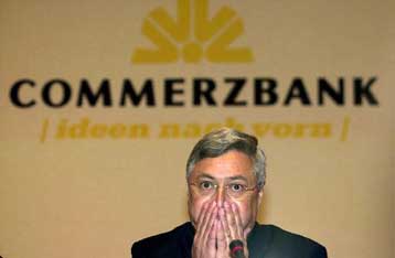 Ζημιογόνο το τρίτο τρίμηνο για την Commerzbank – Δεν διανέμει μέρισμα για το 2003