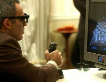 Ισοπαλία ανάμεσα στον Κασπάροφ και τον Fritz στην πρώτη τους εικονική παρτίδα